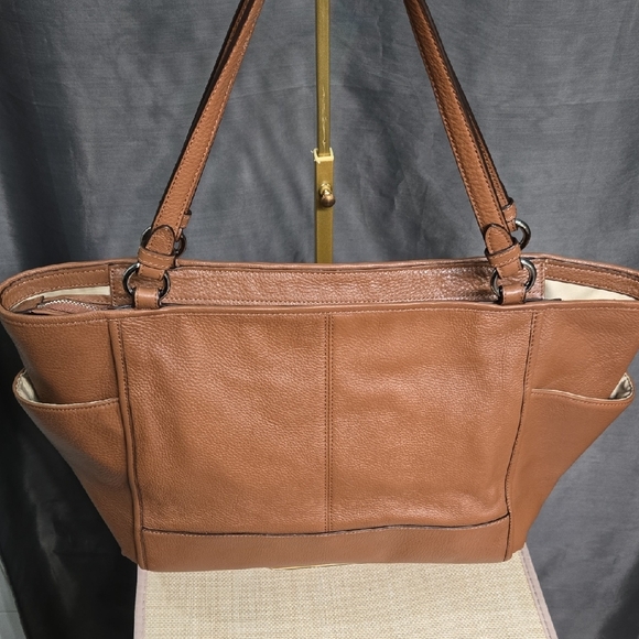 Coach Tan Park Leather Tote Bag EUC - Picture 4 of 16
